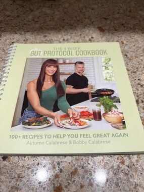 The 4 Week Gut Protocol Cookbook - Light Green Cover